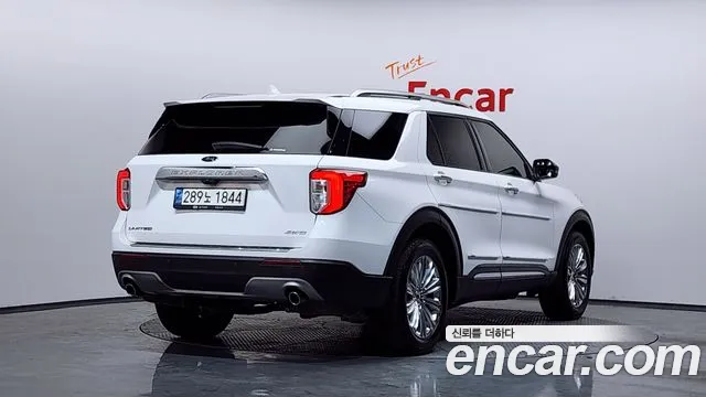 Ford Explorer Explorer 6 поколение — Фото автомобиля 2