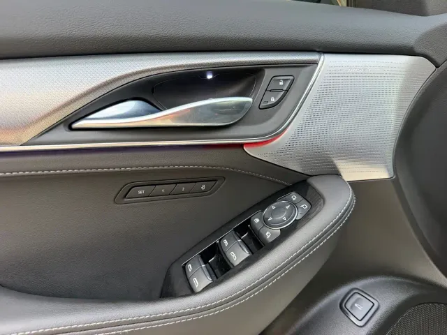 Cadillac CT5 — Фото автомобиля 15