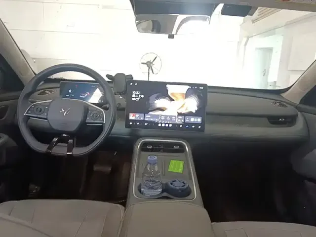 Arcfox S3 — Фото автомобиля 3