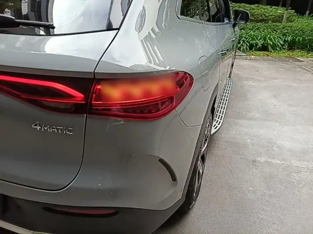 Mercedes-Benz EQE SUV — Фото автомобиля 7