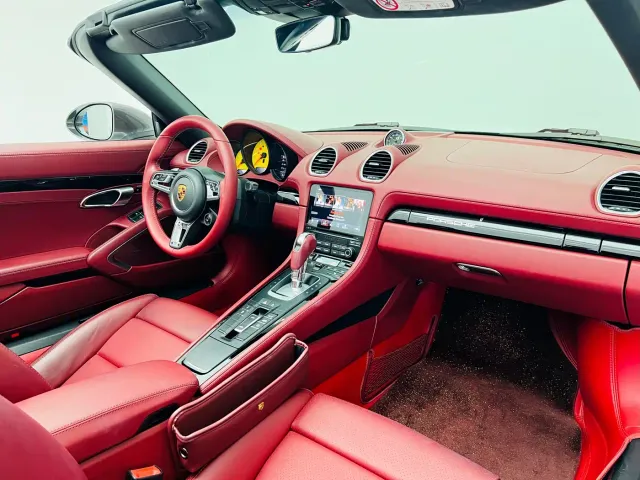 Porsche 718 — Фото автомобиля 16