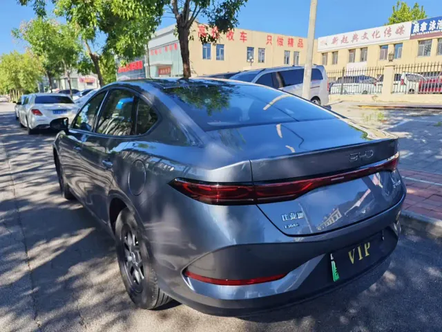 BYD Qin PLUS — Фото автомобиля 9