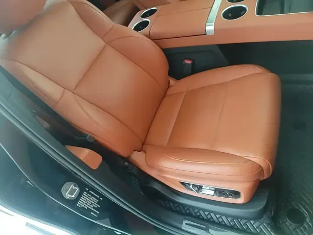 Li Auto L9 — Фото автомобиля 24