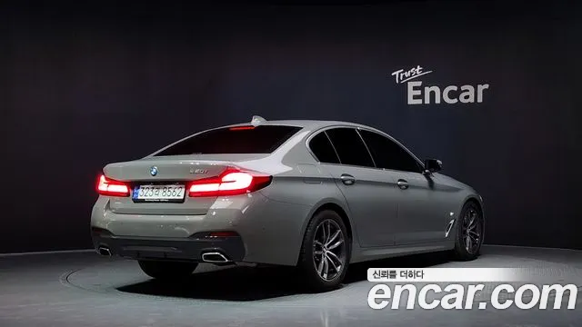 BMW 5 Series G30 — Фото автомобиля 2