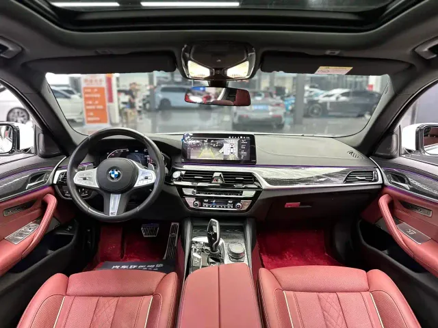 BMW 5 Series — Фото автомобиля 8
