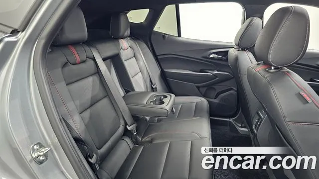 ChevroletGMDaewoo Trax Trax Кроссовер — Фото автомобиля 12