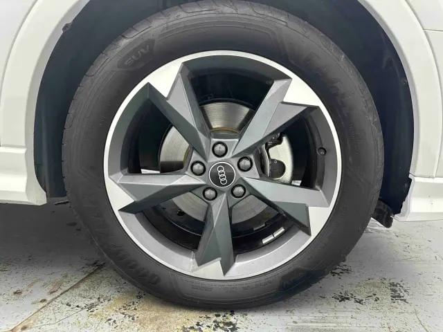 Audi Q3 — Фото автомобиля 8