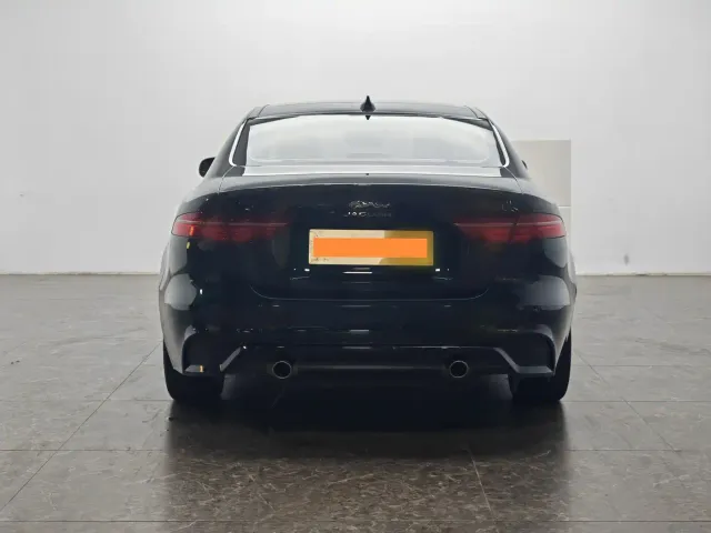 Jaguar Jaguar XEL 2022 2.0T 250PS R-DYNAMIC S Progressive Sport Edition — Фото автомобиля 6