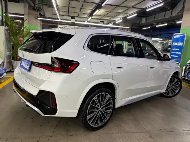 BMW X1 — Фото автомобиля 4