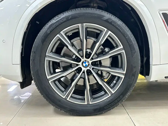 BMW X5 — Фото автомобиля 25