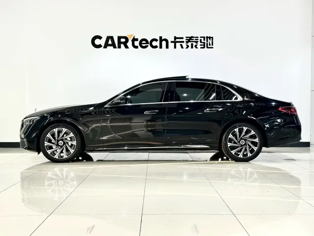 Mercedes-Benz E-Class — Фото автомобиля 6