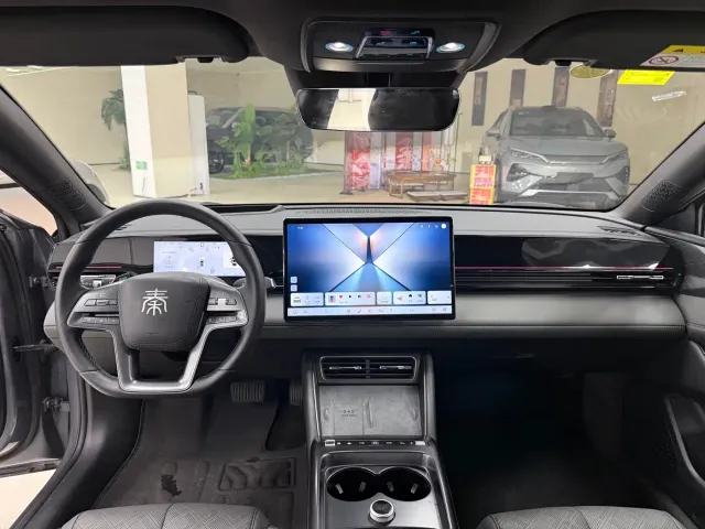 BYD Qin L 2025 Model EV 545KM Excellence Edition — Фото автомобиля 11