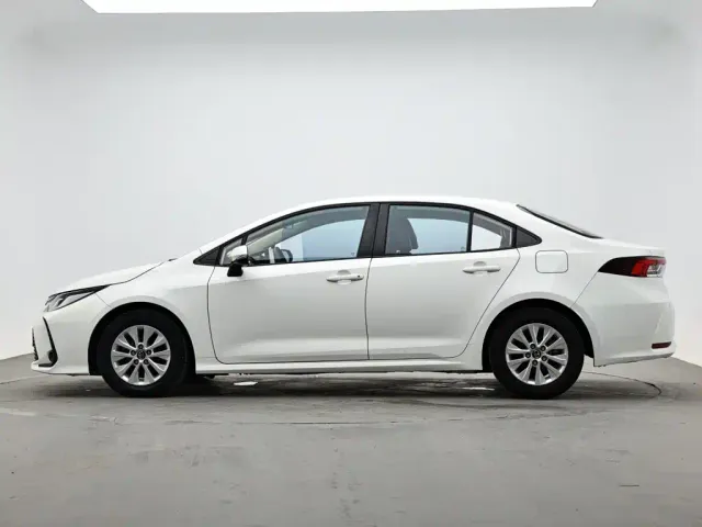 Toyota Corolla — Фото автомобиля 6