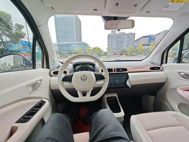 Leapmotor T03 — Фото автомобиля 12