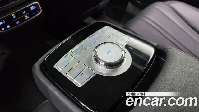 Genesis G80 RG3 — Фото автомобиля 21