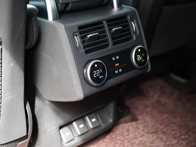Land Rover Discovery — Фото автомобиля 8