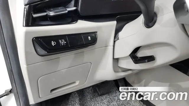 Kia Niro New — Фото автомобиля 28