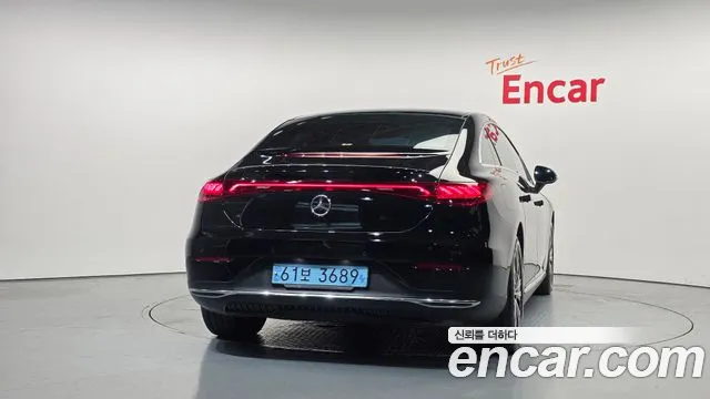 Фотография автомобиля — Mercedes-Benz EQE