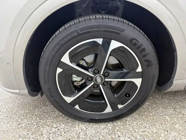 Shangjie SUV — Фото автомобиля 15