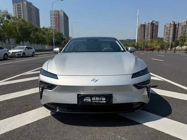 Dongfeng eπ 007 — Фото автомобиля 2