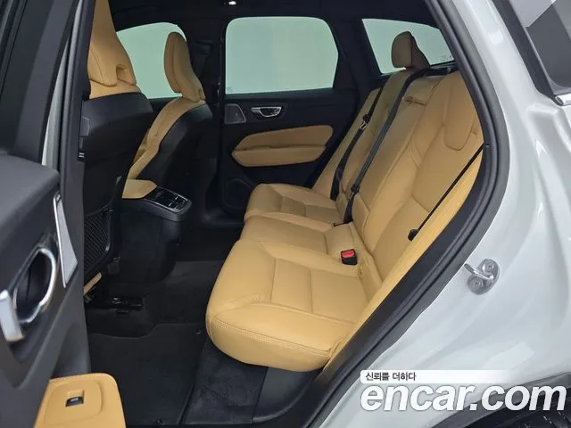 Volvo XC60 2nd Gen — Фото автомобиля 13