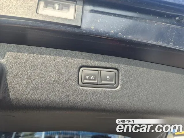 Genesis GV70 — Фото автомобиля 14