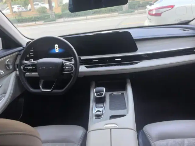 Chery Arrizo 8 — Фото автомобиля 12