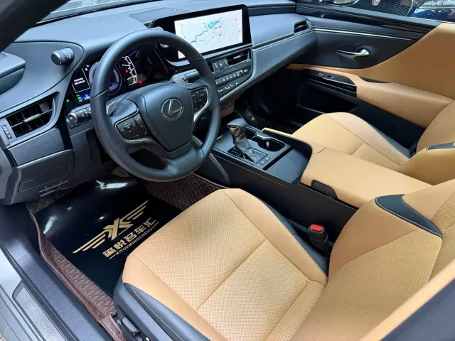 Lexus ES — Фото автомобиля 13