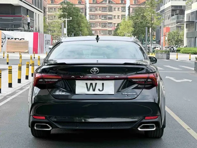 Toyota Avalon — Фото автомобиля 13
