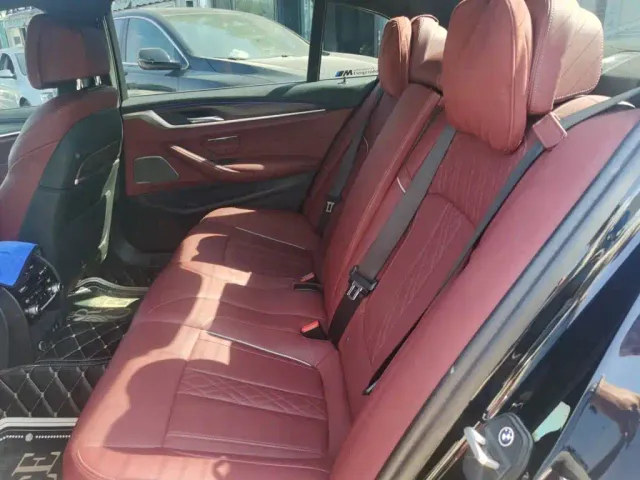 BMW 5 Series — Фото автомобиля 18