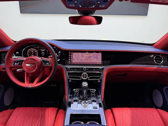 Bentley Flying Spur — Фото автомобиля 6