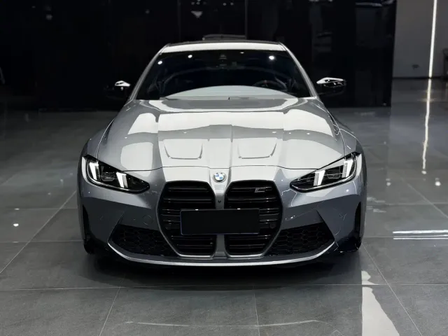 BMW M4 — Фото автомобиля 2