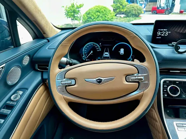Genesis GV80 — Фото автомобиля 12