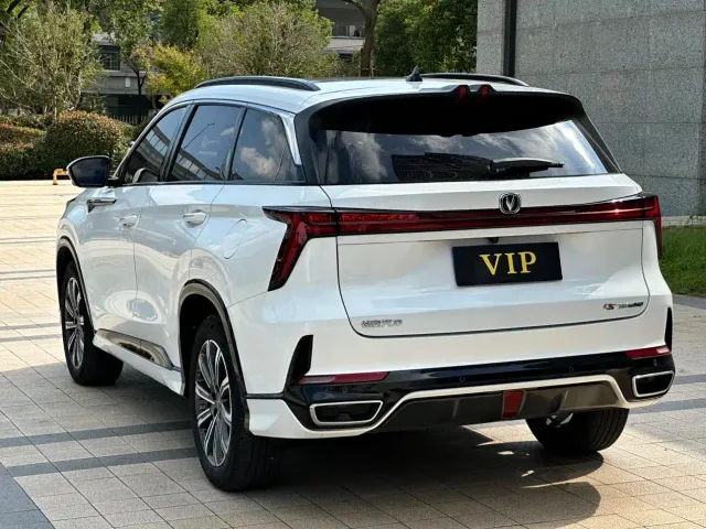Changan CS75 Plus — Фото автомобиля 4