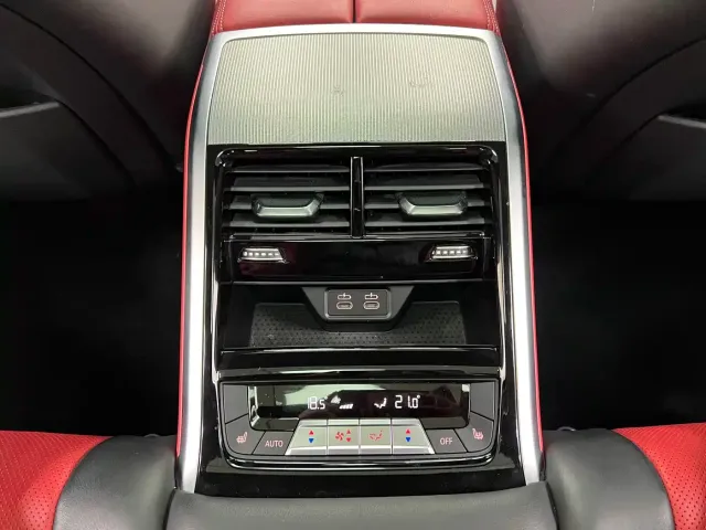 BMW 8 Series — Фото автомобиля 21