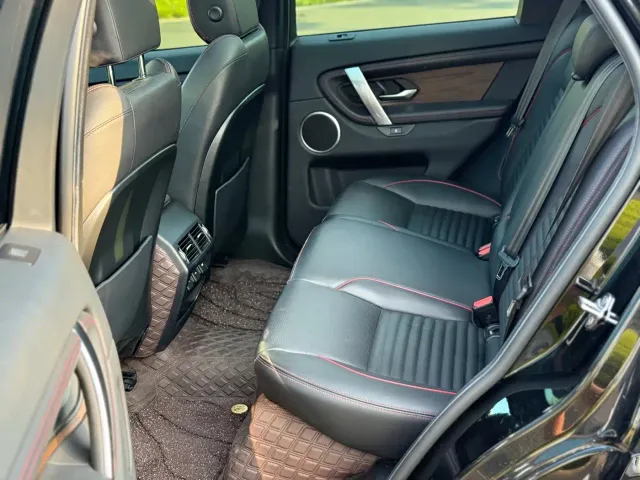 Land Rover Discovery Sport — Фото автомобиля 10