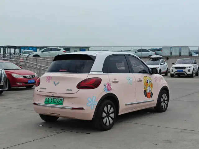 Wuling Bingo — Фото автомобиля 4