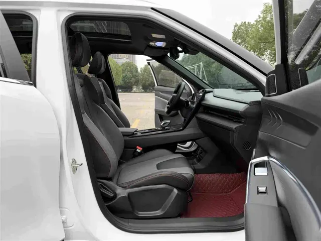 Geely Boyue — Фото автомобиля 19