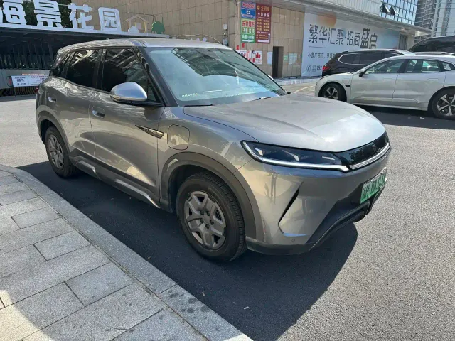 BYD Yuan UP — Фото автомобиля 3
