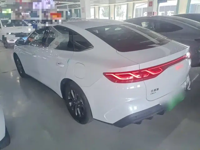 BYD Qin L — Фото автомобиля 4