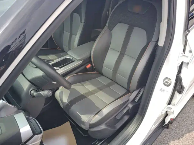Geely Binyue — Фото автомобиля 14