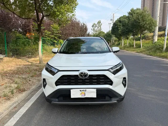 Toyota RAV4 — Фото автомобиля 2