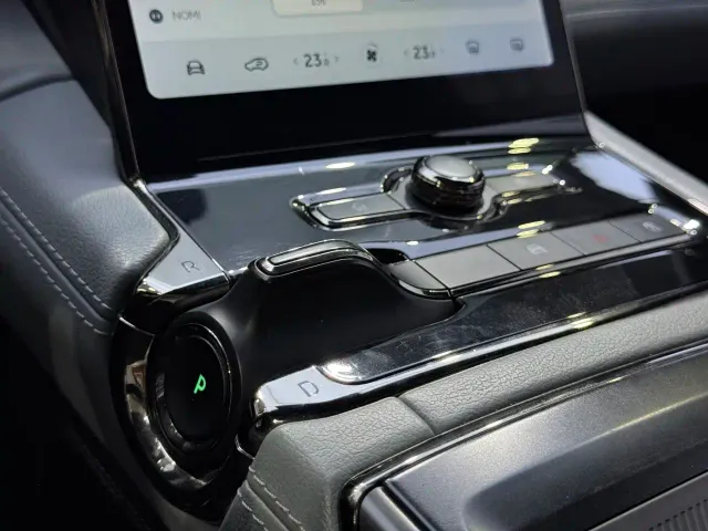 NIO NIO ES8 2020 415KM 6-Seater — Фото автомобиля 15
