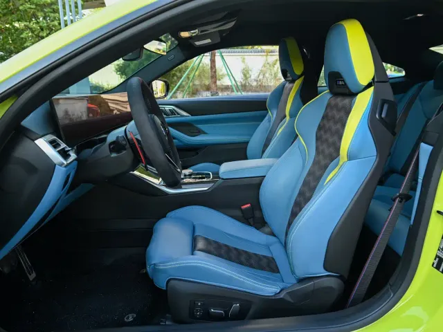 BMW M4 — Фото автомобиля 14