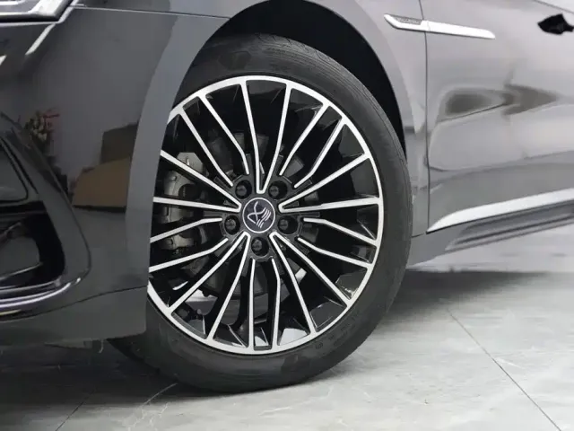 BYD Han — Фото автомобиля 3