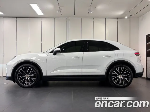 Porsche Macan — Фото автомобиля 6