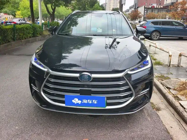 BYD Tang — Фото автомобиля 2