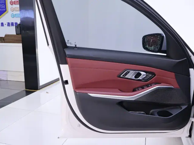 BMW 3 Series — Фото автомобиля 18
