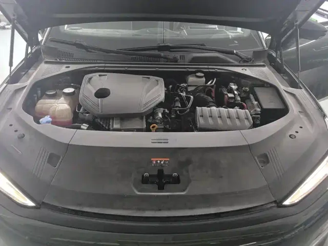 Geely Galaxy Xingyao 8 — Фото автомобиля 10