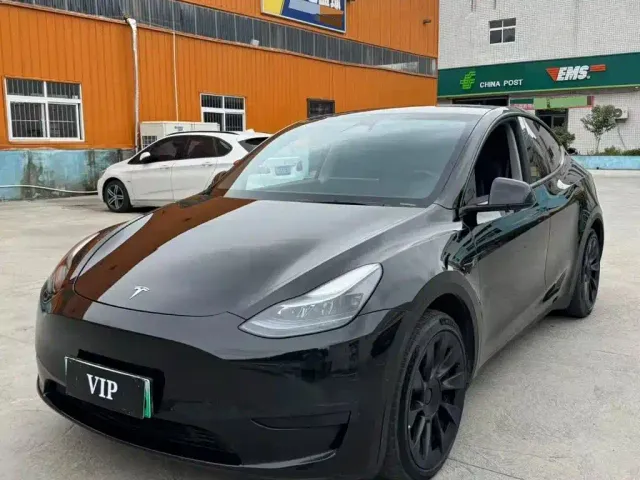 Фотография автомобиля — Tesla Model Y